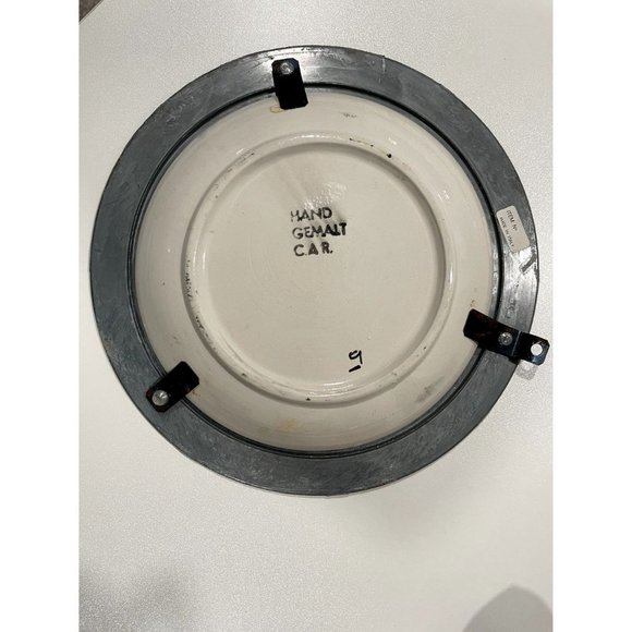 Vintage Handgemalt Hand Painted Ceramic w/ Pewter Rimmed Wall Plate - Picture 3 of 5